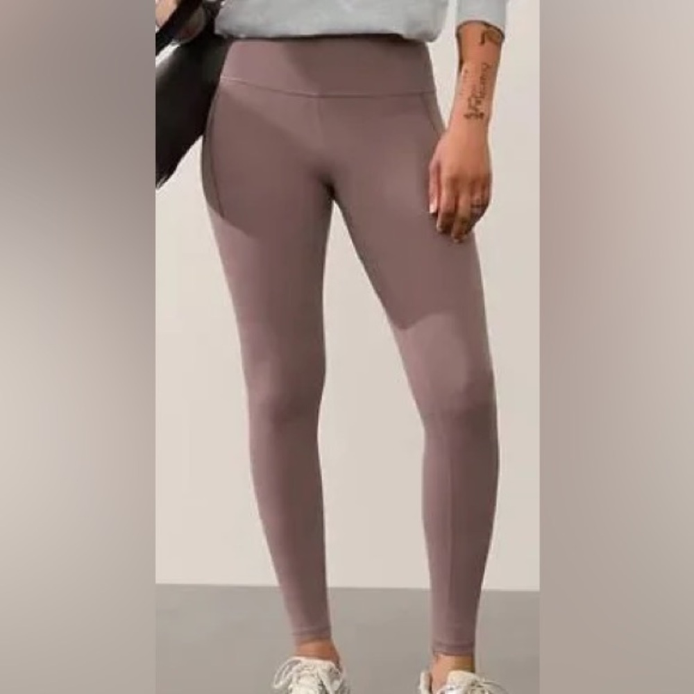 Athleta Transcend Stash High Rise Legging Medium